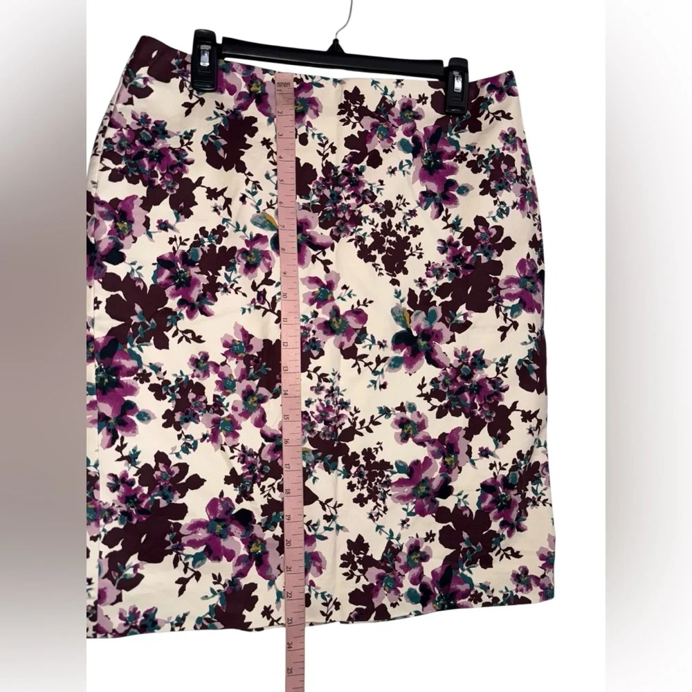Ann Taylor Factory Cotton Purple and Cream Floral Pencil Skirt Size 10